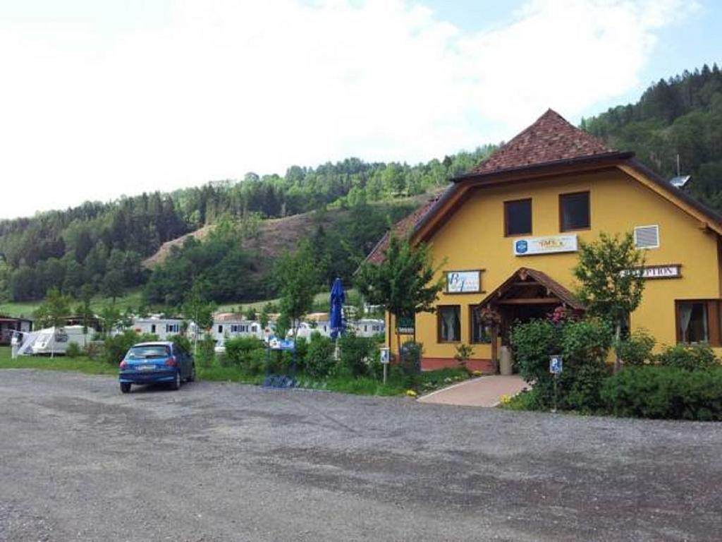 Отель Victoria Camping Bella Austria Peterdorf Экстерьер фото